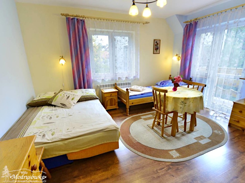 Pokój dwu lub trzyosobowy Zawoja Pokój dwu lub trzyosobowy Zawoja